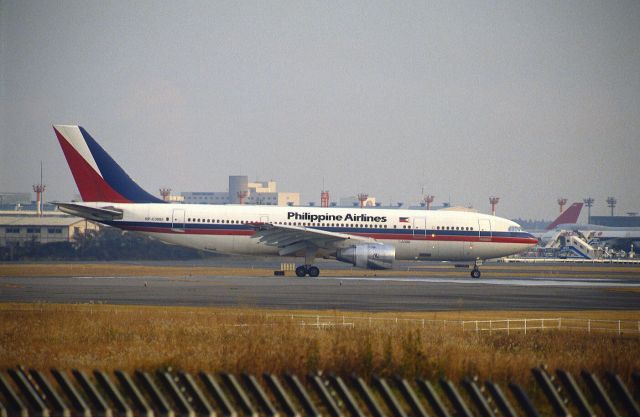 Airbus A300F4-200 (RP-C3005) - Departure at Narita Intl Airport Rwy16 on 1988/11/23