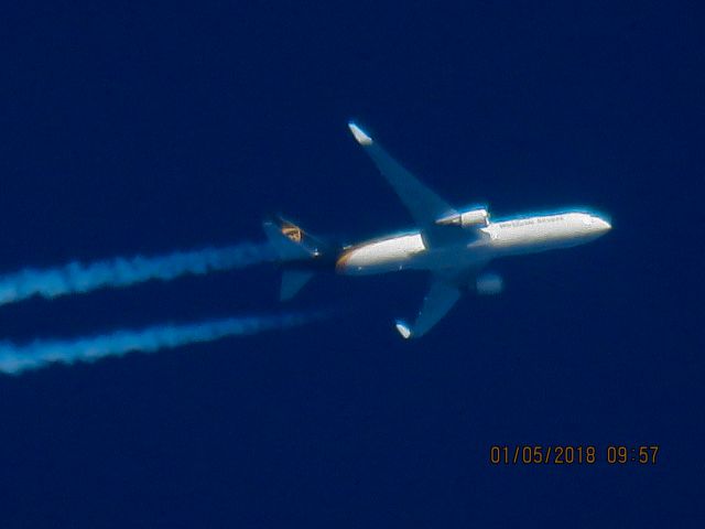 BOEING 767-300 (N352UP)