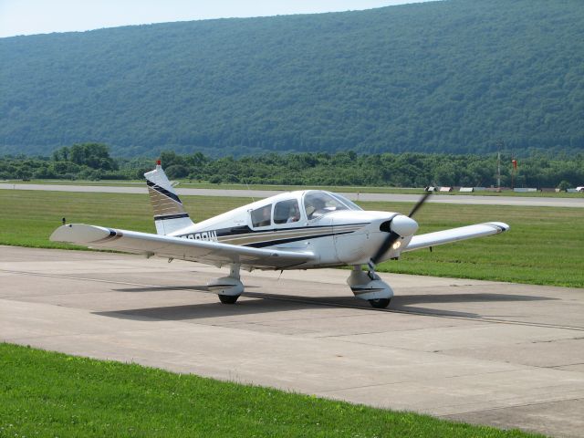 Piper Cherokee (N8388W)
