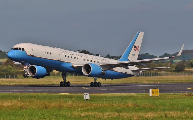 98-0002 — - usaf c-32a 98-0002 dep shannon 9/9/14.