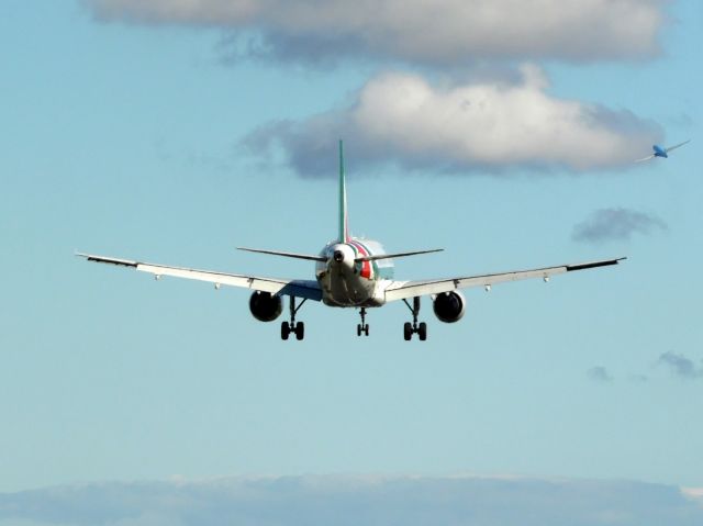 Airbus A320 (EI-EIC)