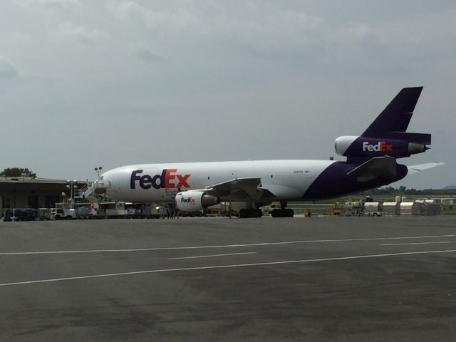 Boeing MD-11 — - N357FX