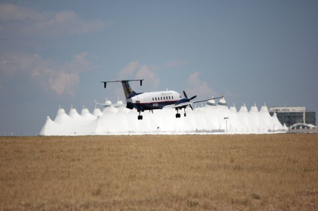 Beechcraft 1900 (N220GL)