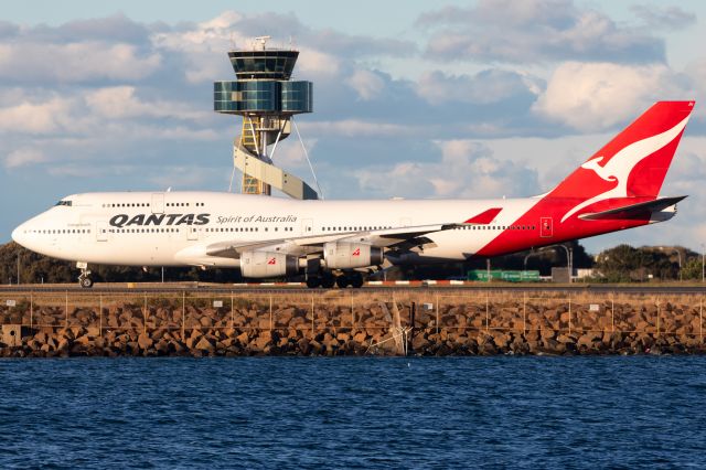 Boeing 747-400 (VH-OJU) - QF4/QFA4 fr. HNL Honolulu, SYD/YSSY 11/08/2019