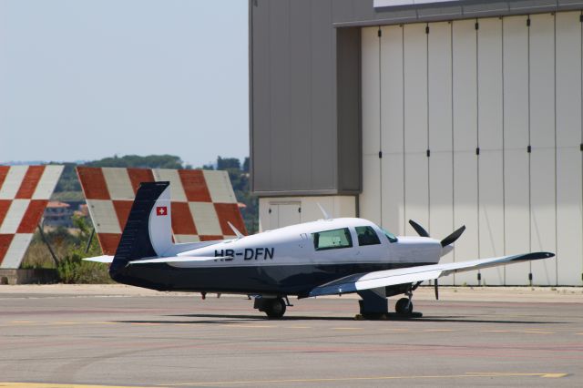 Mooney M-20 (HB-DFN)