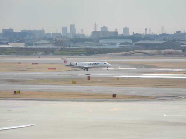 Canadair Challenger (JA206J) - 07.Mar.2014 / 32R / Nikon P7100