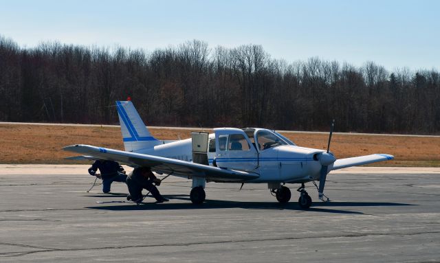 Piper Cherokee (N122NA) - Piper PA-28-161 N122NA in Newport, RI