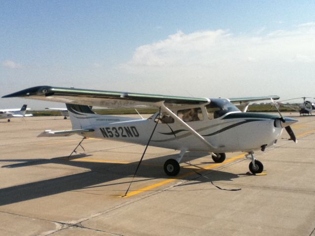 Cessna Skyhawk (N532ND)