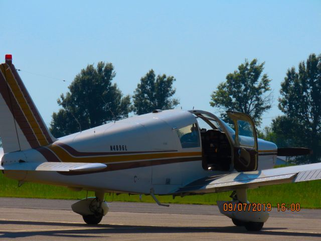 Piper Cherokee (N4896L)