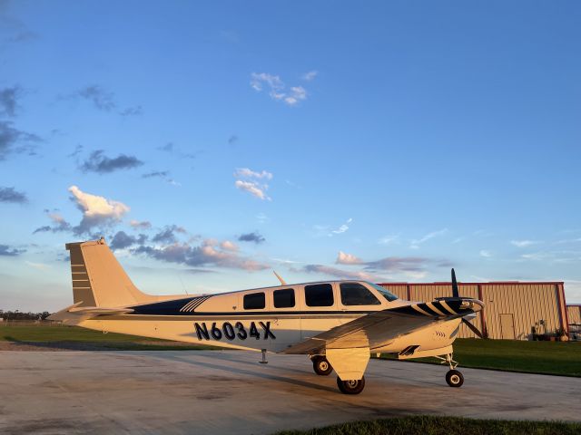 Beechcraft Bonanza (36) (N6034X)