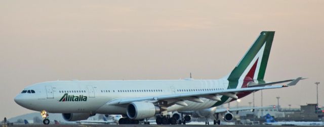 Airbus A330-200 (EI-EJG)