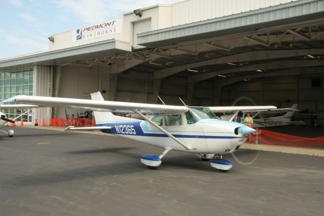 Cessna Skyhawk (N12365)