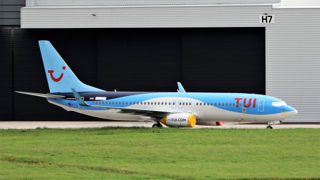 Boeing 737-800 (A6-FDG) - tui b737-8kn a6-fdg (g-tukg) at shannon 7/8/20.