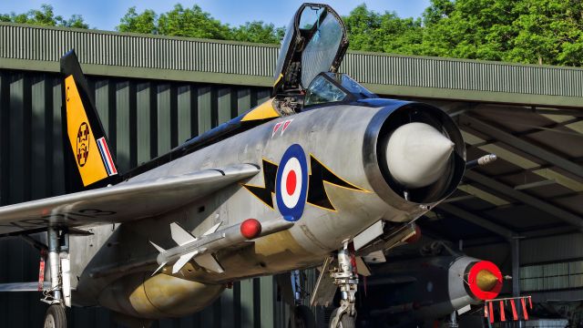 — — - Bruntingthorpe Cold War Jets 29 May 2016br /English Electic Lightning XR713