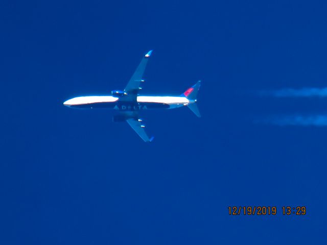 Boeing 737-900 (N874DN)