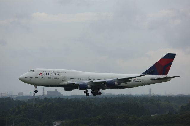 Boeing 747-400 (N662US)