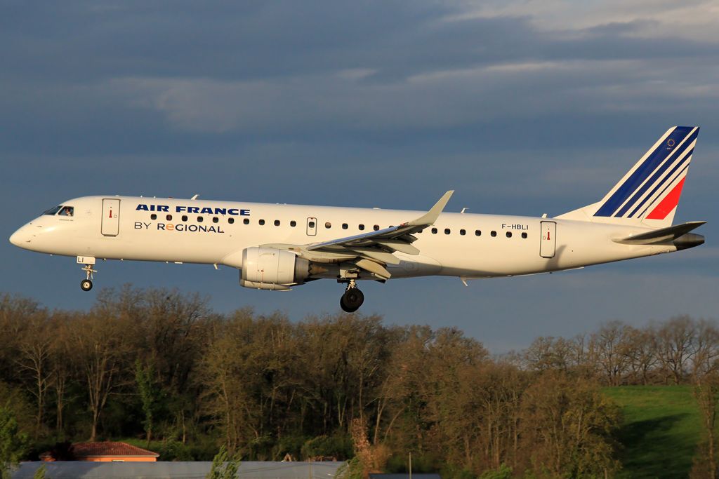 Embraer 170/175 (F-HBLI)
