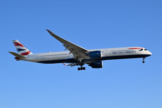 Airbus A350-1000 (G-XWBM)