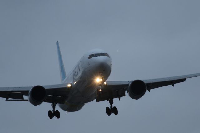 BOEING 767-300 (JA8359) - 19 September 2015:HND-HKD.