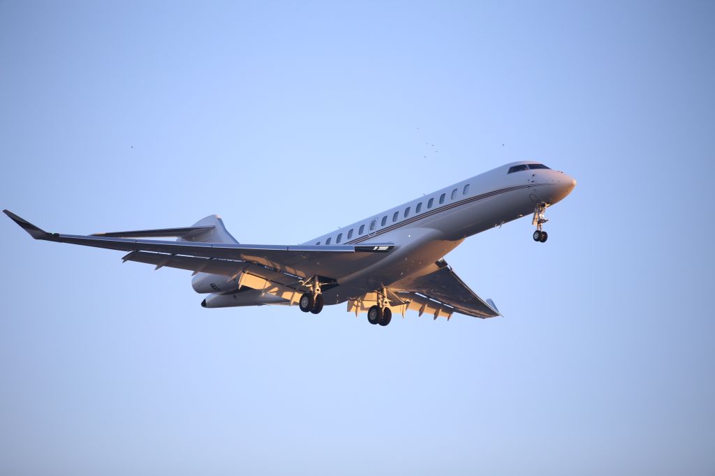 BOMBARDIER BD-700 Global 7500 (N178QS)