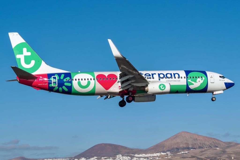 Boeing 737-800 (PH-HSI)