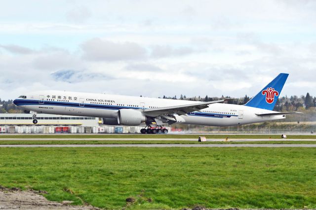 BOEING 777-300ER (B-2026)