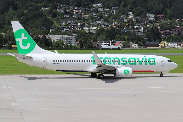 Boeing 737-800 (PH-HZD)
