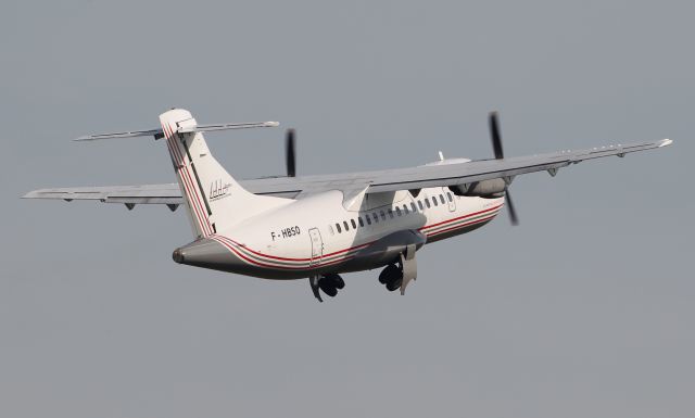 Aerospatiale ATR-42-300 (F-HBSO)