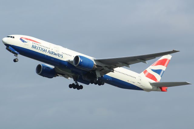 Boeing 777-200 (G-YMMT) - A British Airways B777-200 taking from runway 27L at LHR.br /br /Location: T5 Spotting Point.br /Date: 12.10.22 (dd/mm/yy)