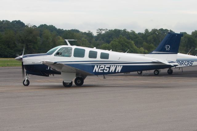 Beechcraft Bonanza (36) (N25WW)