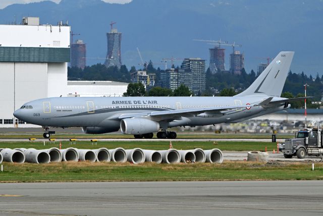 Airbus A330-200 (F-UJCR)