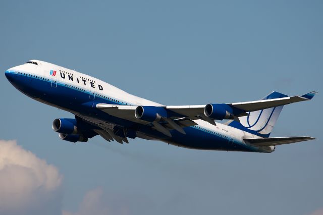 Boeing 747-400 (N175UA)