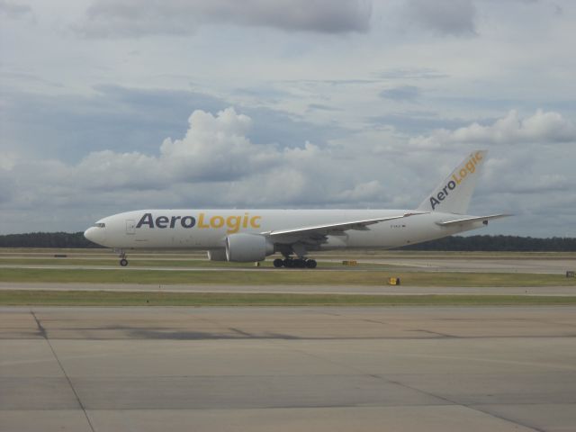 BOEING 777-200LR (D-AALD)