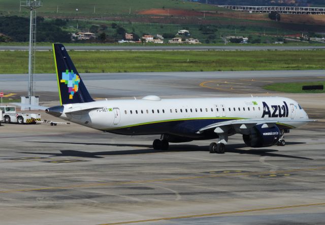 EMBRAER 195 (PS-AET)