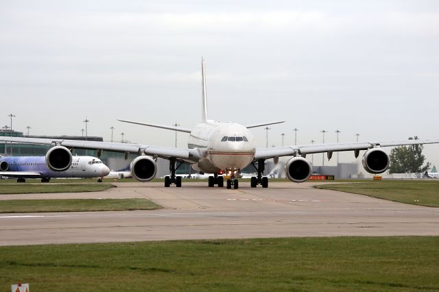 Airbus A340-600 (A6-EHL) - Taxi for departure back to Abu Dhabi.  A pleasant change from the usual B777 or A330.