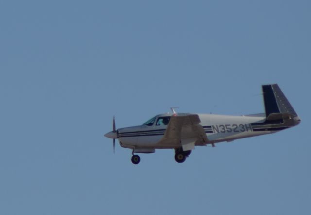 Mooney M-20 (N3523H) - DEPARTING 25