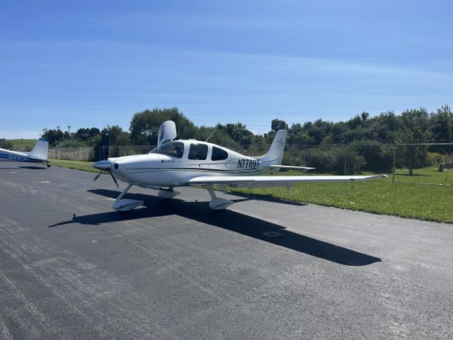 Cirrus SR-20 (N7789T)