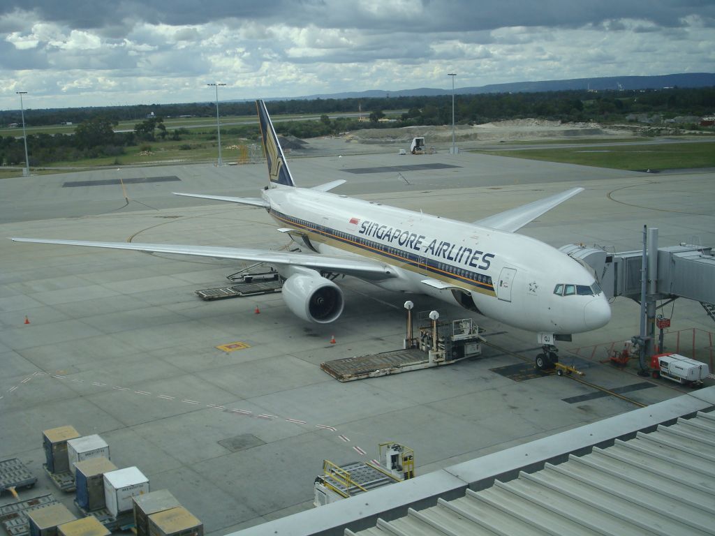Boeing 777-200 (9V-SQJ) - AT PERTHS INDOOR GALLERY