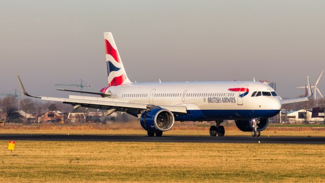 Airbus A321 (G-NEOT)
