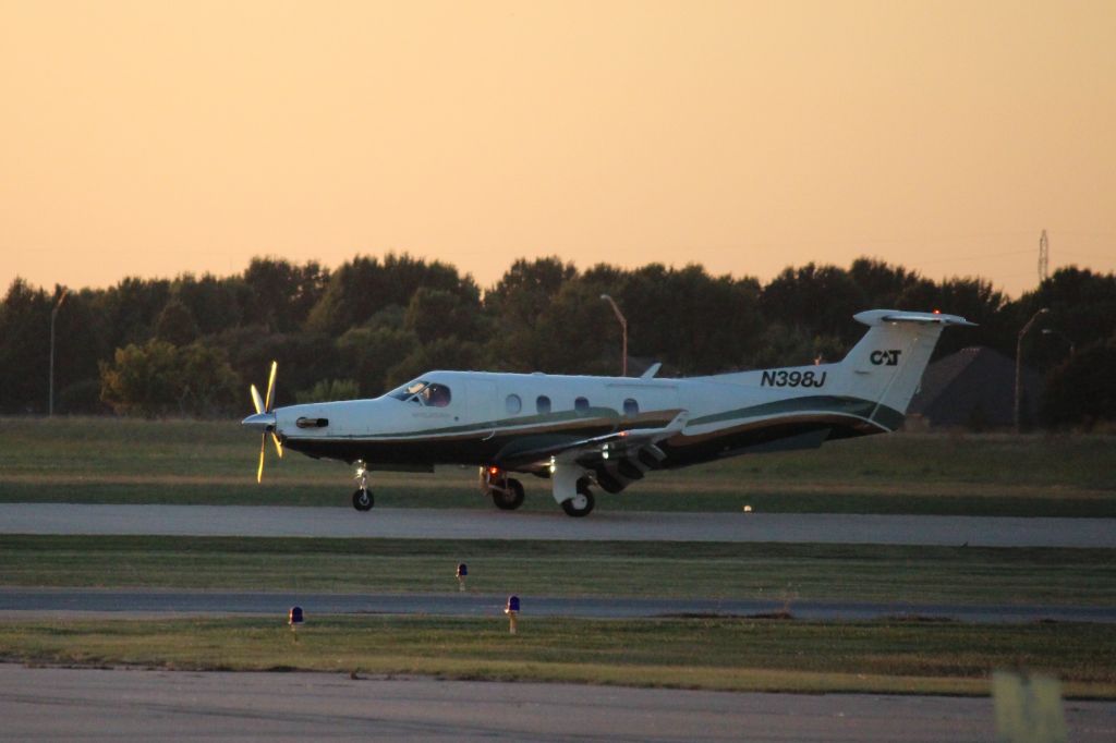 Pilatus PC-12 (N398J)