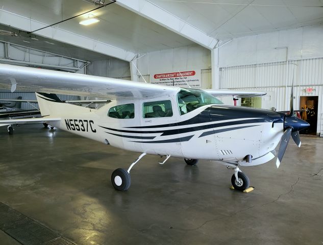 Cessna T210 Turbo Centurion (N5537C)