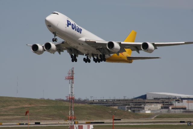 BOEING 747-8 (N851GT)