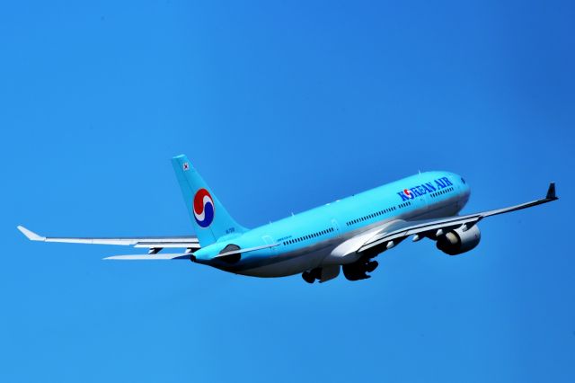 Airbus A330-200 (HL7539)