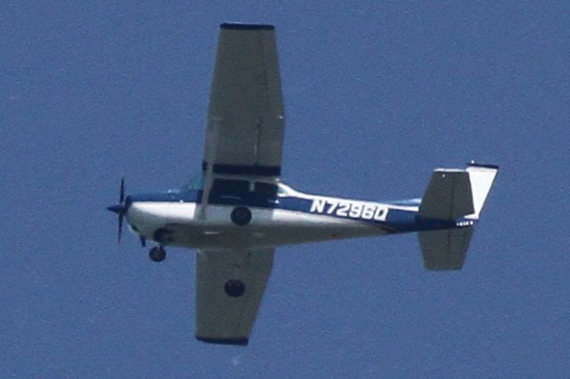 Cessna Skylane (N7296Q)