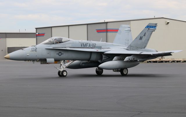 McDonnell Douglas FA-18 Hornet (16-3735)