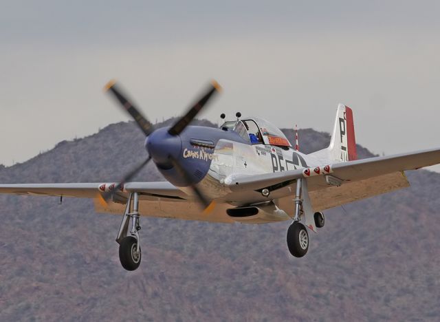 North American P-51 Mustang (N151BW)