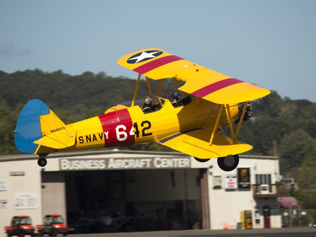 Boeing PT-17 Kaydet (N642CC) - Take off runway 08 . A very nice Stearman!