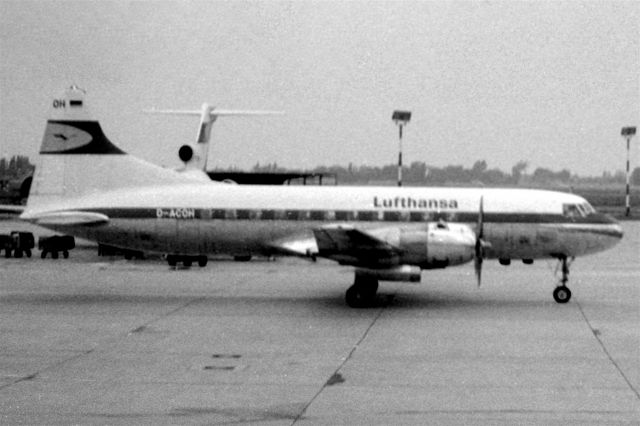 CONVAIR CV-340 Convairliner (D-ACOH) - 1966 at Düsseldorf (EDDL)