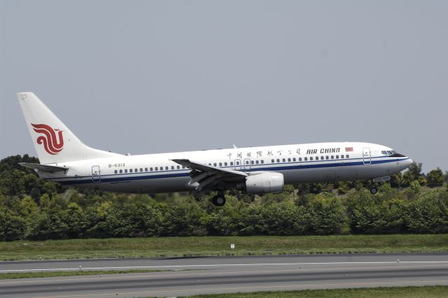 Boeing 737-800 (B-5313) - Approach to Narita Intl Airport Rwy16L on 2013/05/06