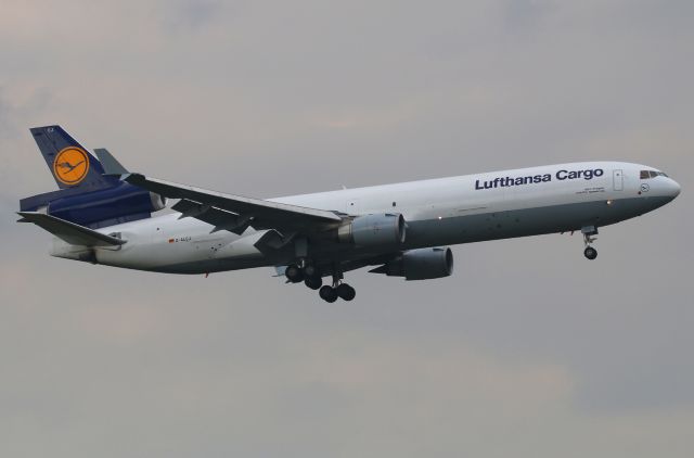 Boeing MD-11 (D-ALCJ)